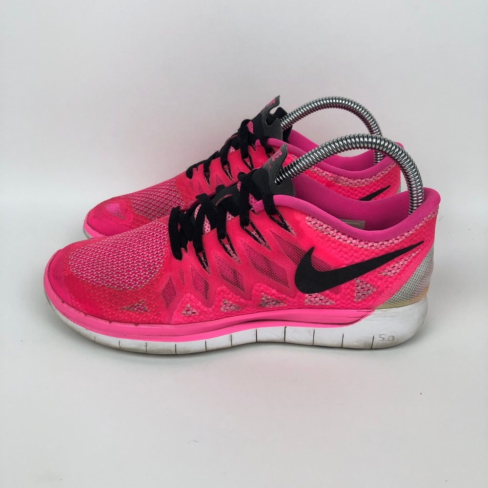 Nike Free 5.0 Running Shoe Womens Size 7 Pink Black White Athletic Train Walking